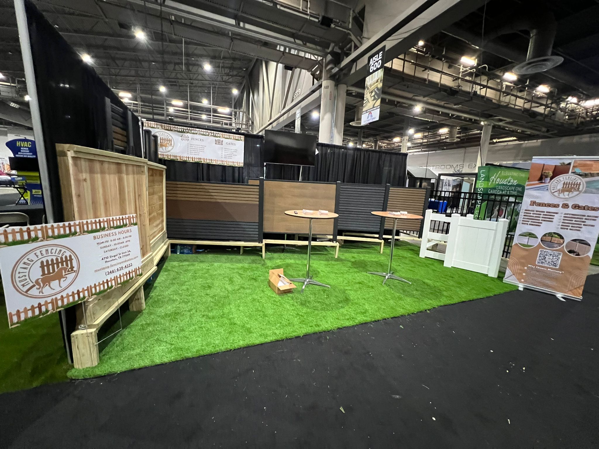 Creating a Neighbor-Friendly Pine Fence in Conroe, Texas - Image 5